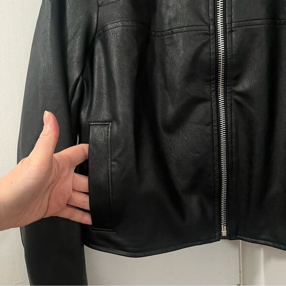 Spanx Black Faux Leather Moto Jacket Size Large - Picture 8 of 16